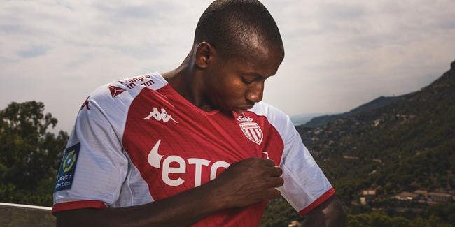 officiel-mohamed-camara-signe-a-monaco-mohamed-camara